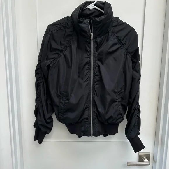 Athleta Jet Set Bomber - Picture 6 of 6